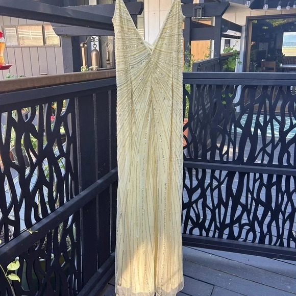 Mac Duggal Yellow Beaded Sequin Gown – Deep V Wrap Slit Formal Prom Dress NWOT - Picture 7 of 16